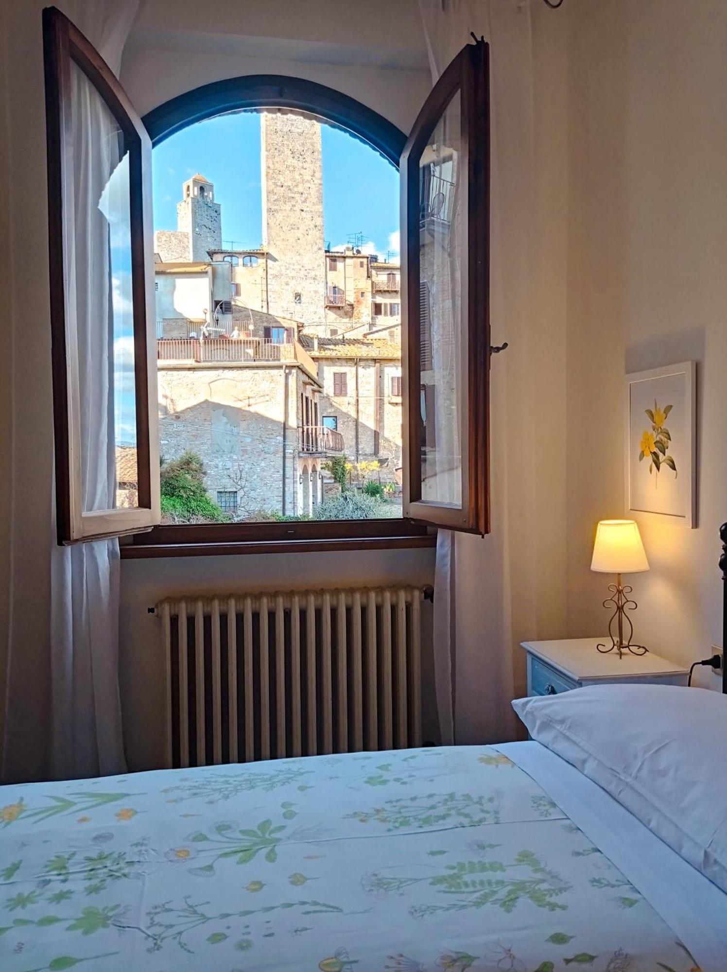 Affittacamere Chiti Melania San Gimignano Exterior foto